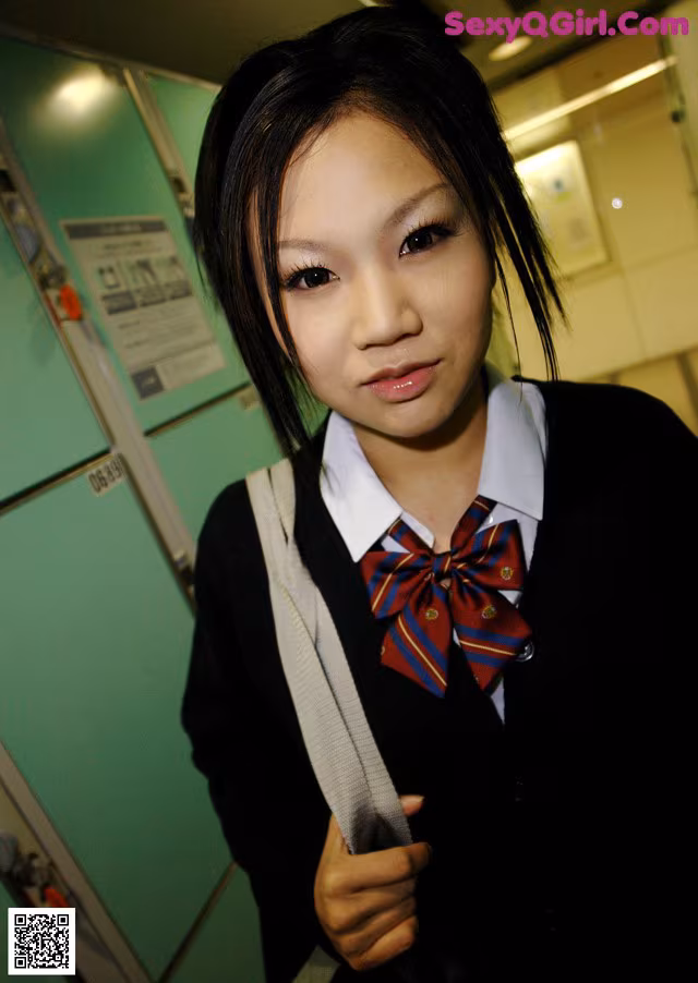 Kazuha Okiuchi - Office Puar Moives